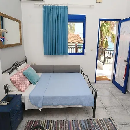 Nemo Aparthotel Polychrono