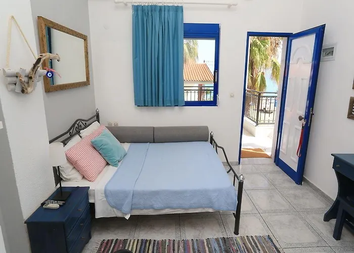 Nemo Aparthotel Polychrono